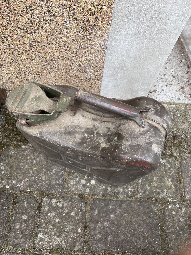Kanister metalowy na paliwo benzynę olej 5L