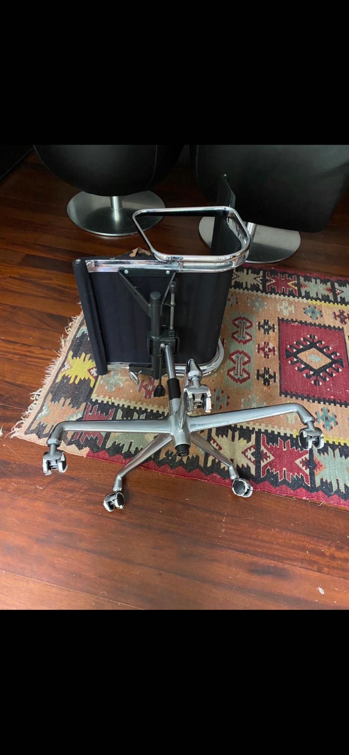 Charles eames original aluminium chair da Vitra