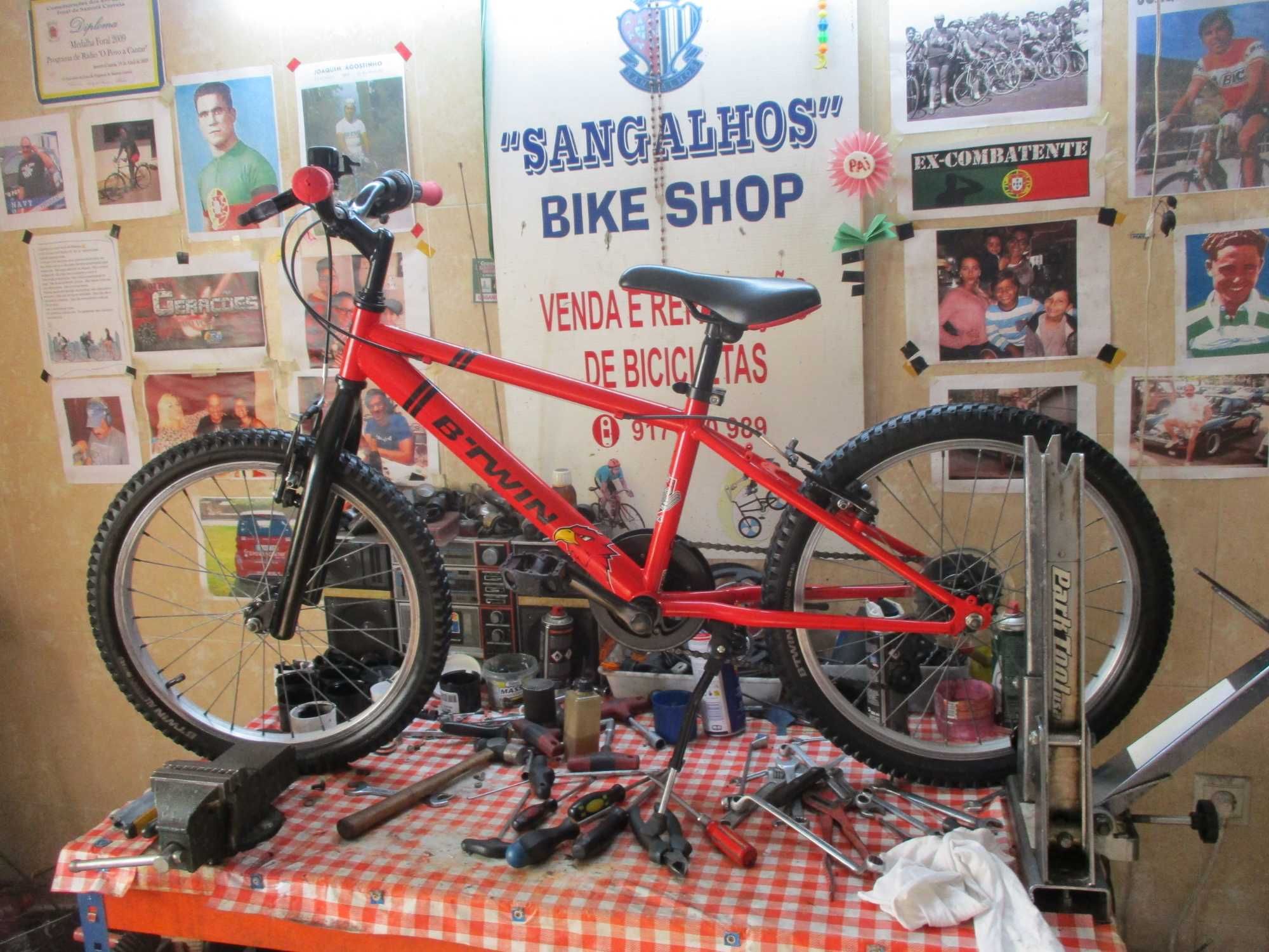 Bicicleta B’Twin Criança Roda 20 Vermelha 5 velocidades