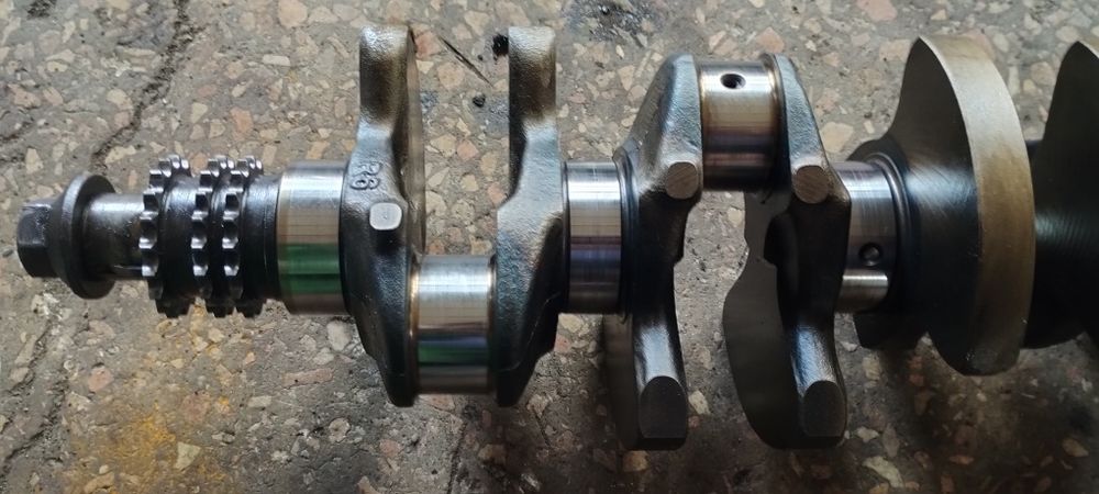 Коленвал Мерседес ом 606