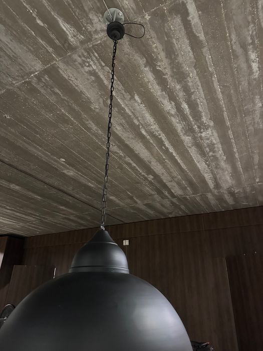 Lampa loftowa duża wiszaca
