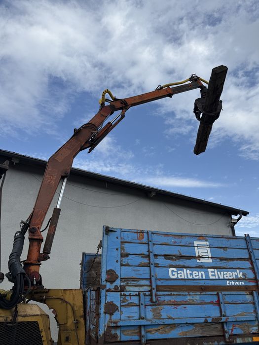 Maszyna leśna 6x6 HDS do zwożenia drzewa wywrotka