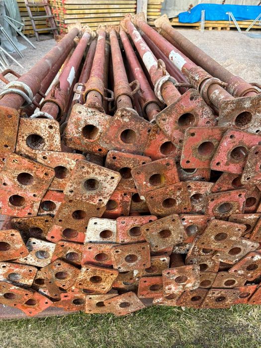 Podpory stropowe metalowe stemple regulowane sztyce