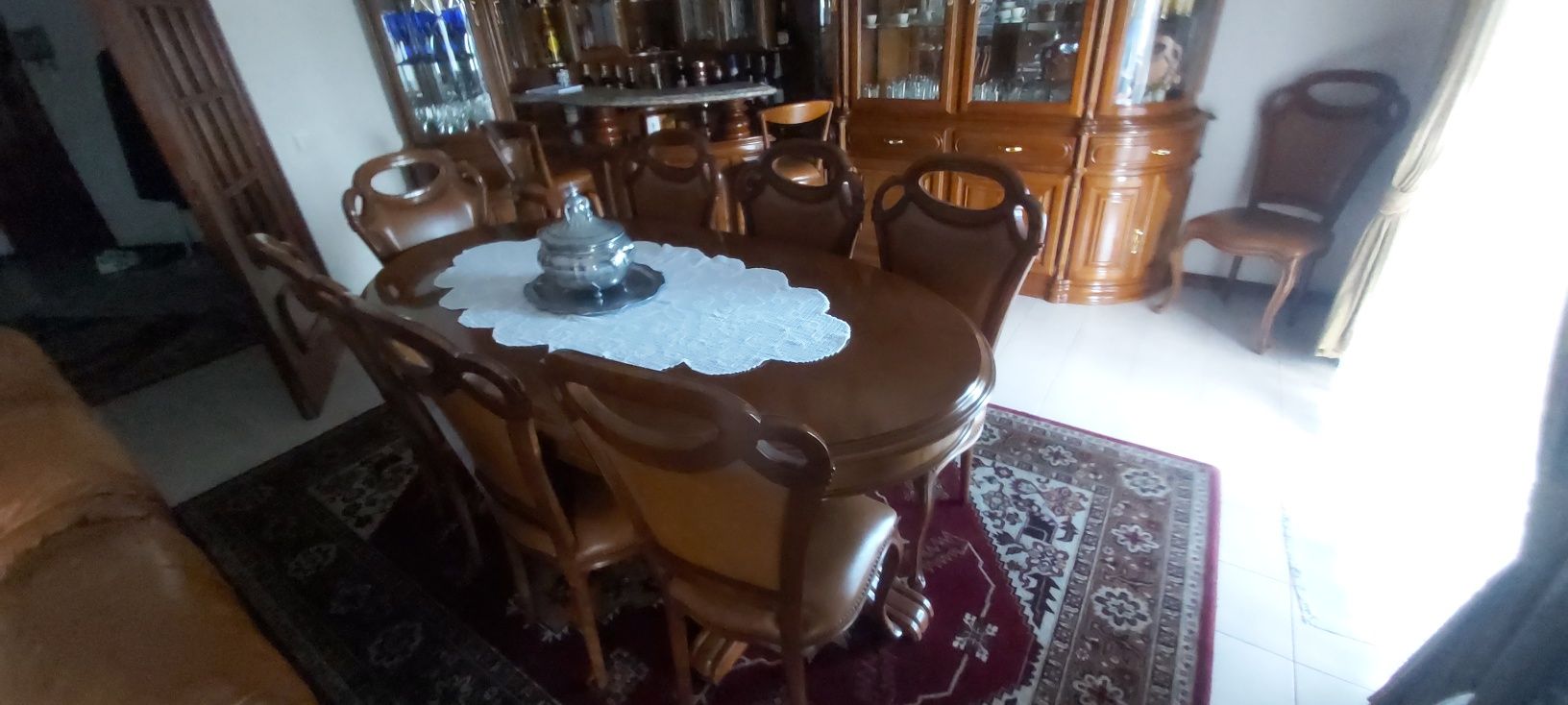 Mobília de sala de jantar, sofas e quartos