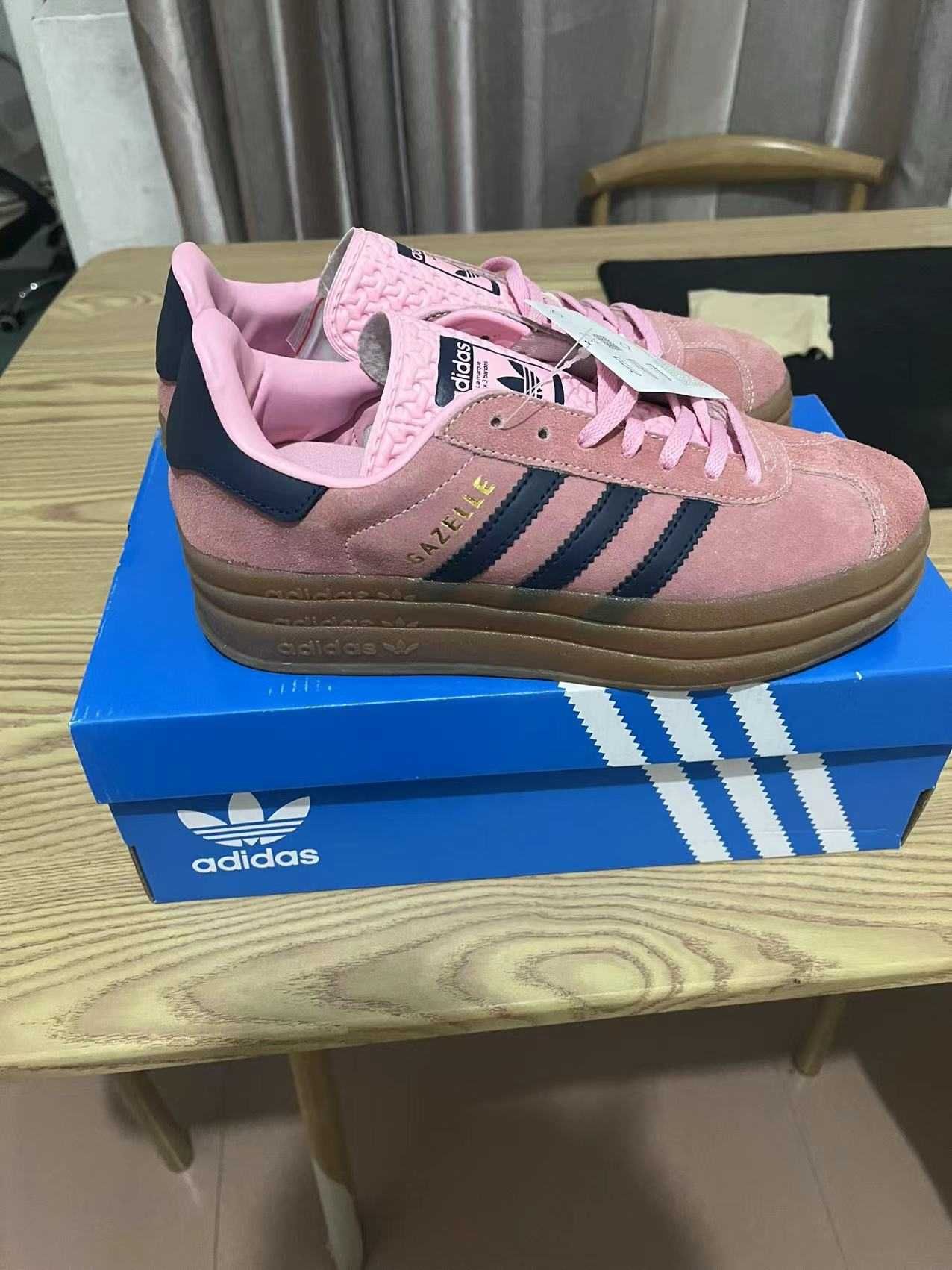 Adidas 00S różowe tenisówki 38