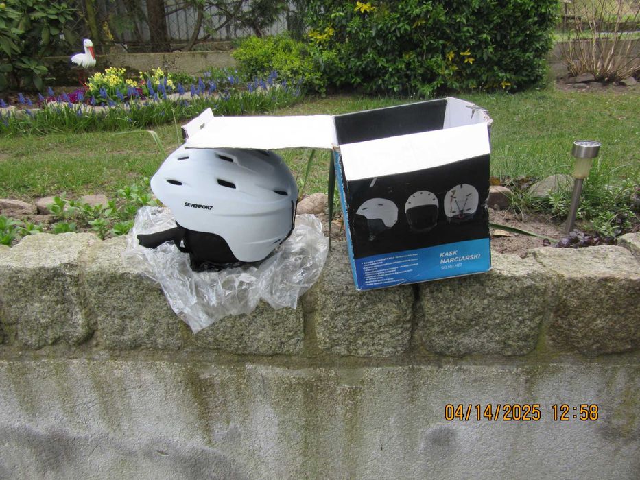 Kask na narty nie używany