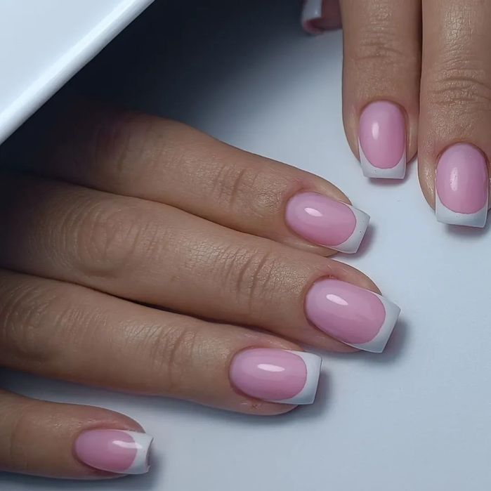 Manicure hybrydowy - żel, pedicure, henna brwi, regulacja