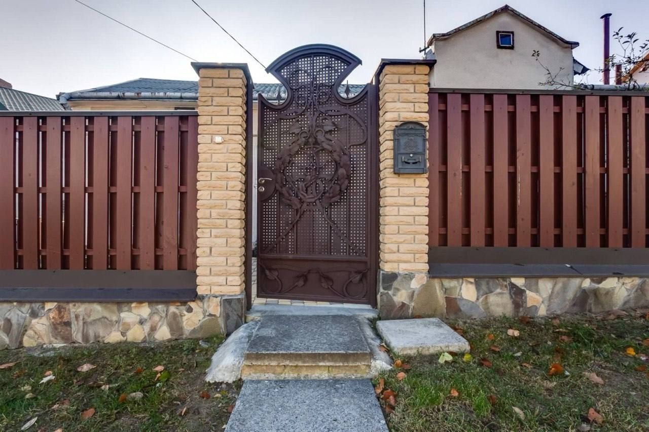 Оренда будинку біля лісу по вул.Січнева
