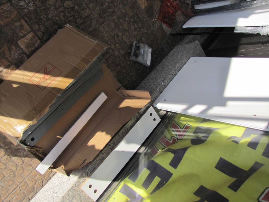 VCM Szafka na dokumenty z roletą zamykana biała biurowa