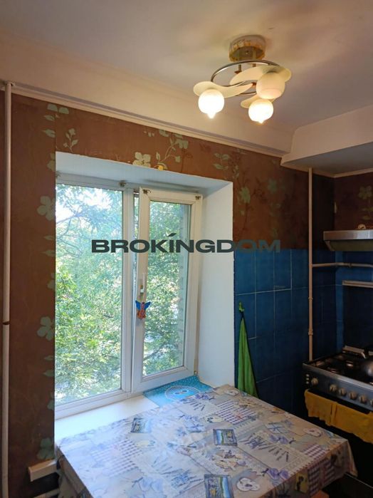 Продаж 3к квартири по вул Соломьянська 32