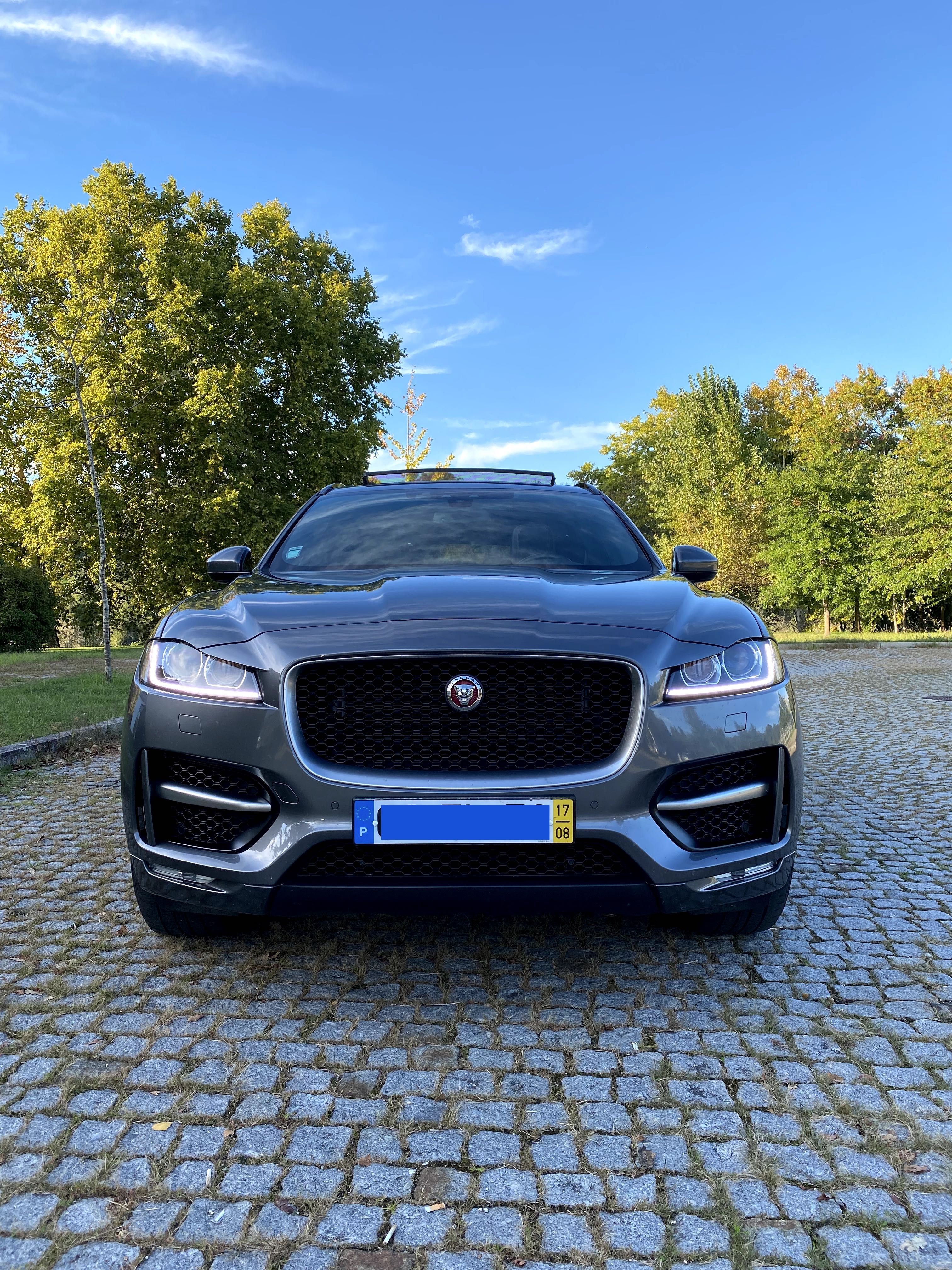 Jaguar f-pace 2.0i 4d r-sport awd aut