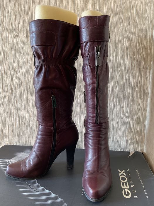 Продам зимние сапоги Fellini