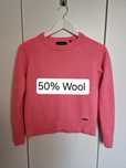 Sweter Superdry premium, rozmiar Xs, neonowy róż, wykonany z wełny,