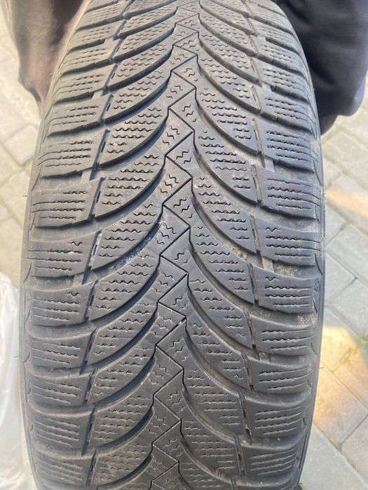 Komplet 4 opon zimowych Nexen Winguard Snow’G WH2 – 215/65 R16