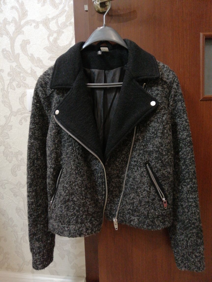 Короткое стильное пальто H&M