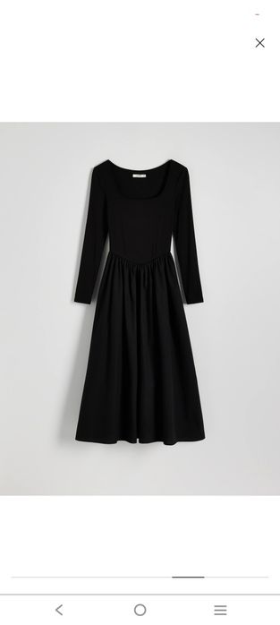 Czarna sukienka midi Reserved L