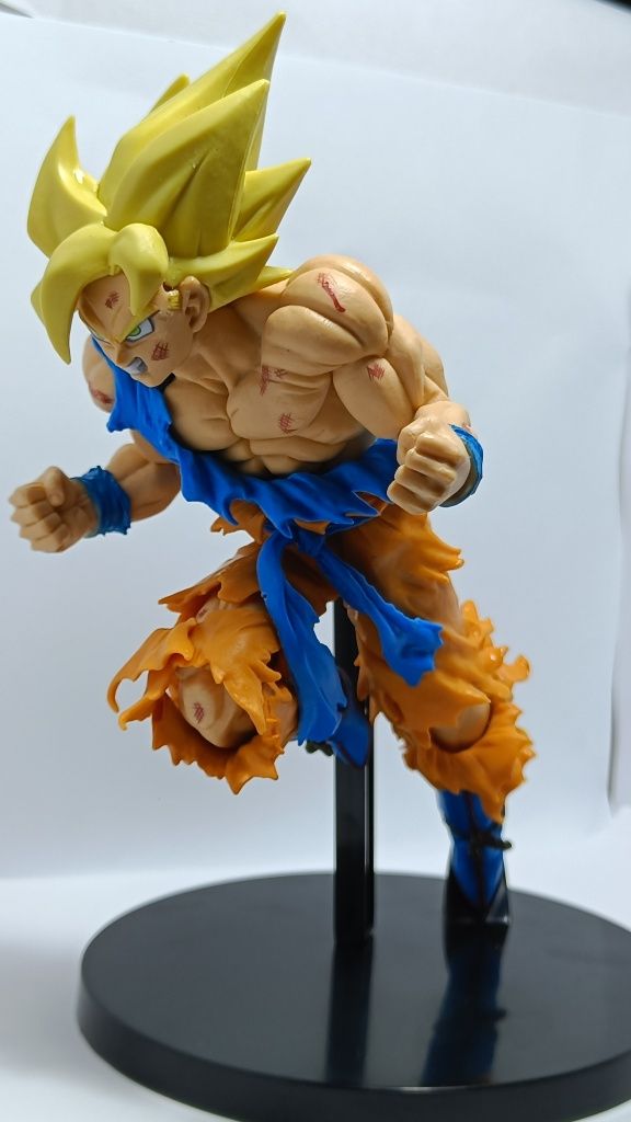 Figurka Dragon Ball Goku Super Saiyan