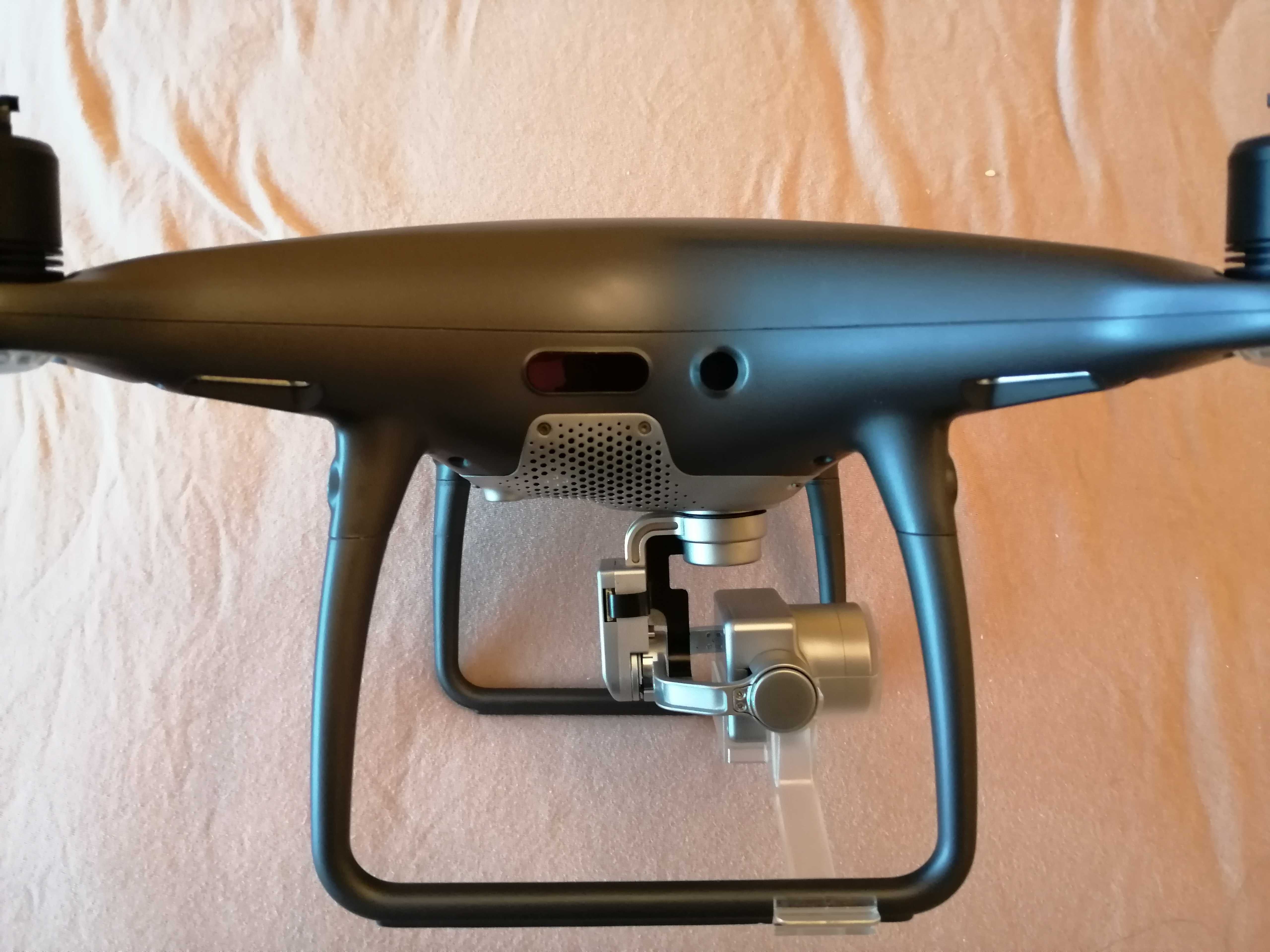 Dron dji phantom 4 pro obsidian z calym zestawem