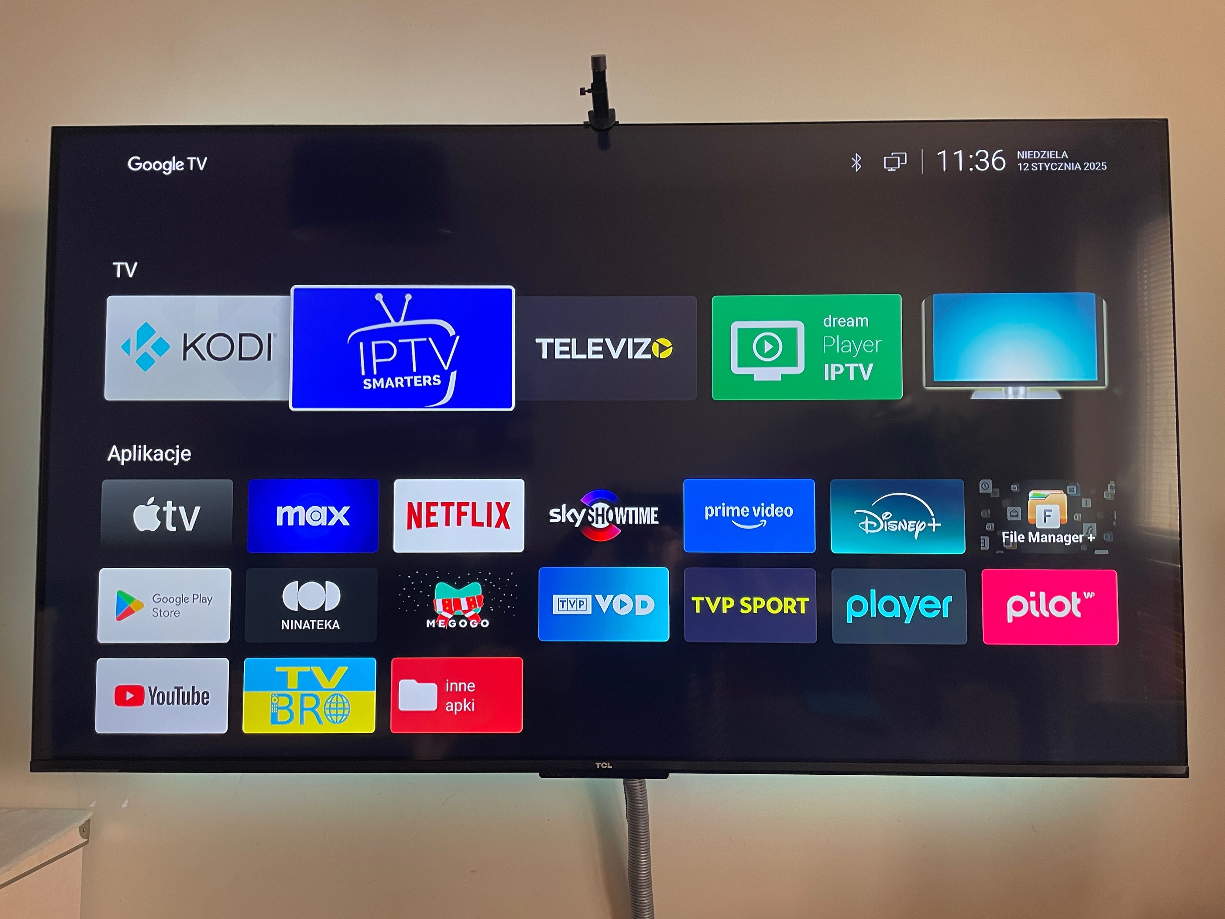 Play Now Android TV Box 4 (3GB) + TV z Polski i całego świata + DVBT2