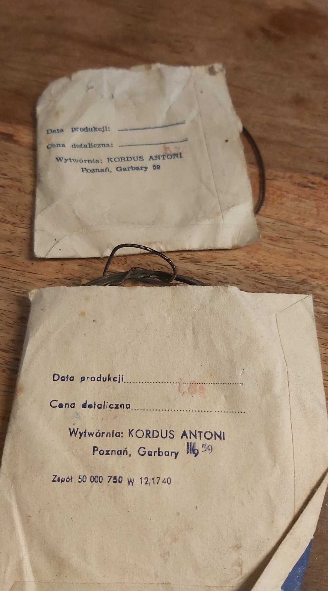 Struny PRL gitarowe Poznań Garbary 1964 rok 7 sztuk. Cena za komplet !