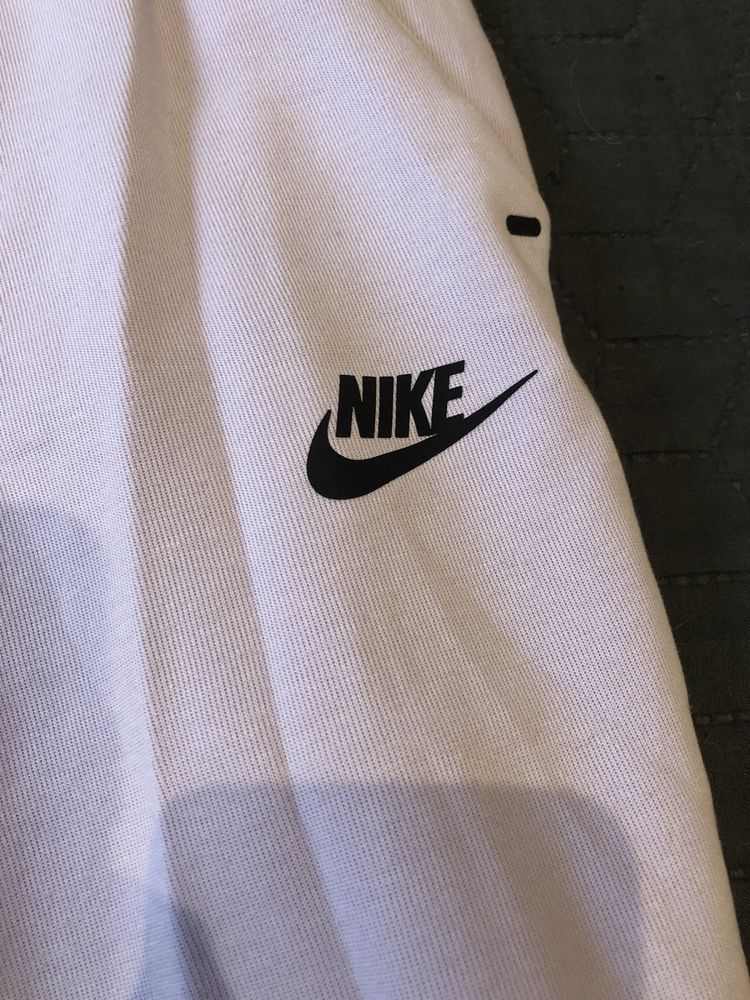 Спортивні штани Nike