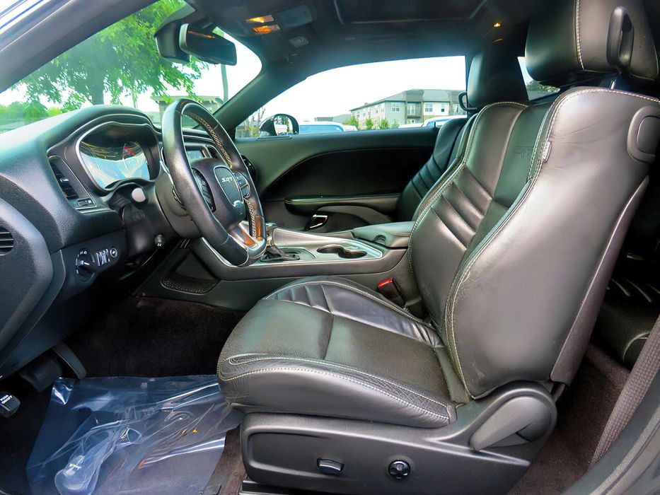 Dodge Challenger SRT Hellcat      2017