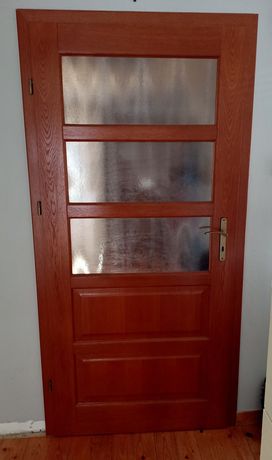 Drewniane drzwi wewnętrzne pokojowe łazienkowe 70, 80, 90 x 5 klamki
