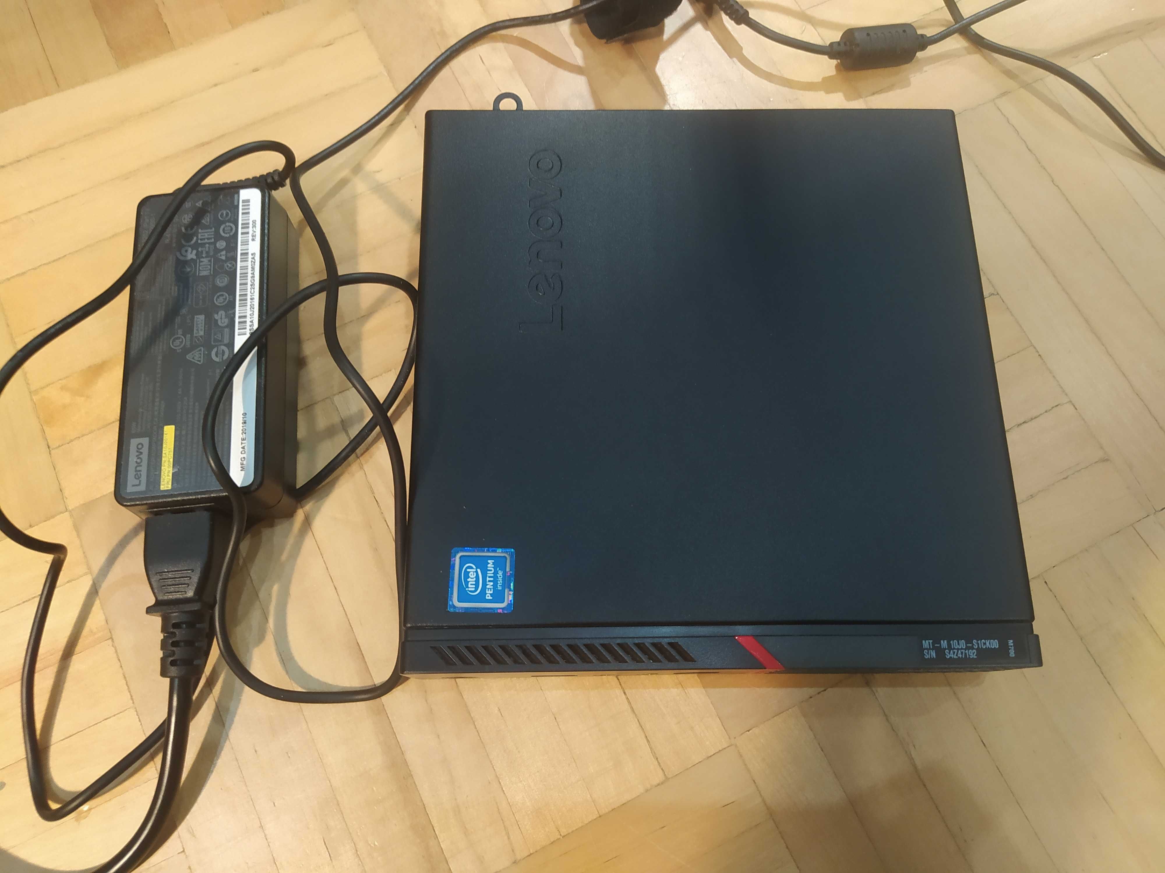 Mini komputer Lenovo ThinkCentre i5 16GB RAM M700