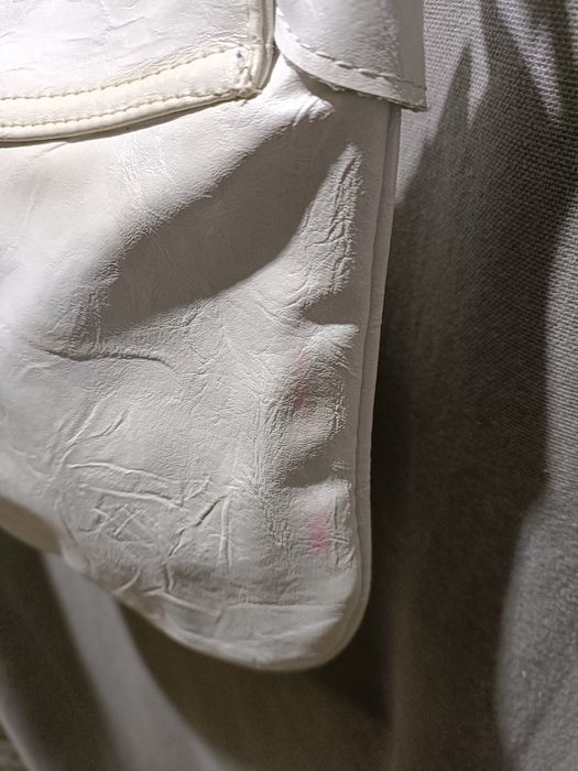 Torebka listonoszka biała Prada Milano