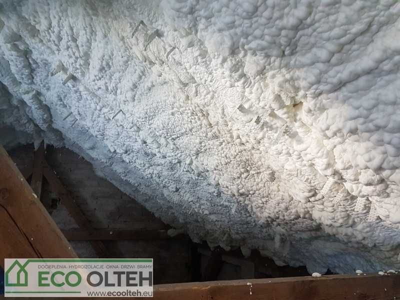 tanie ocieplanie poddaszy, stropów pianą PUR