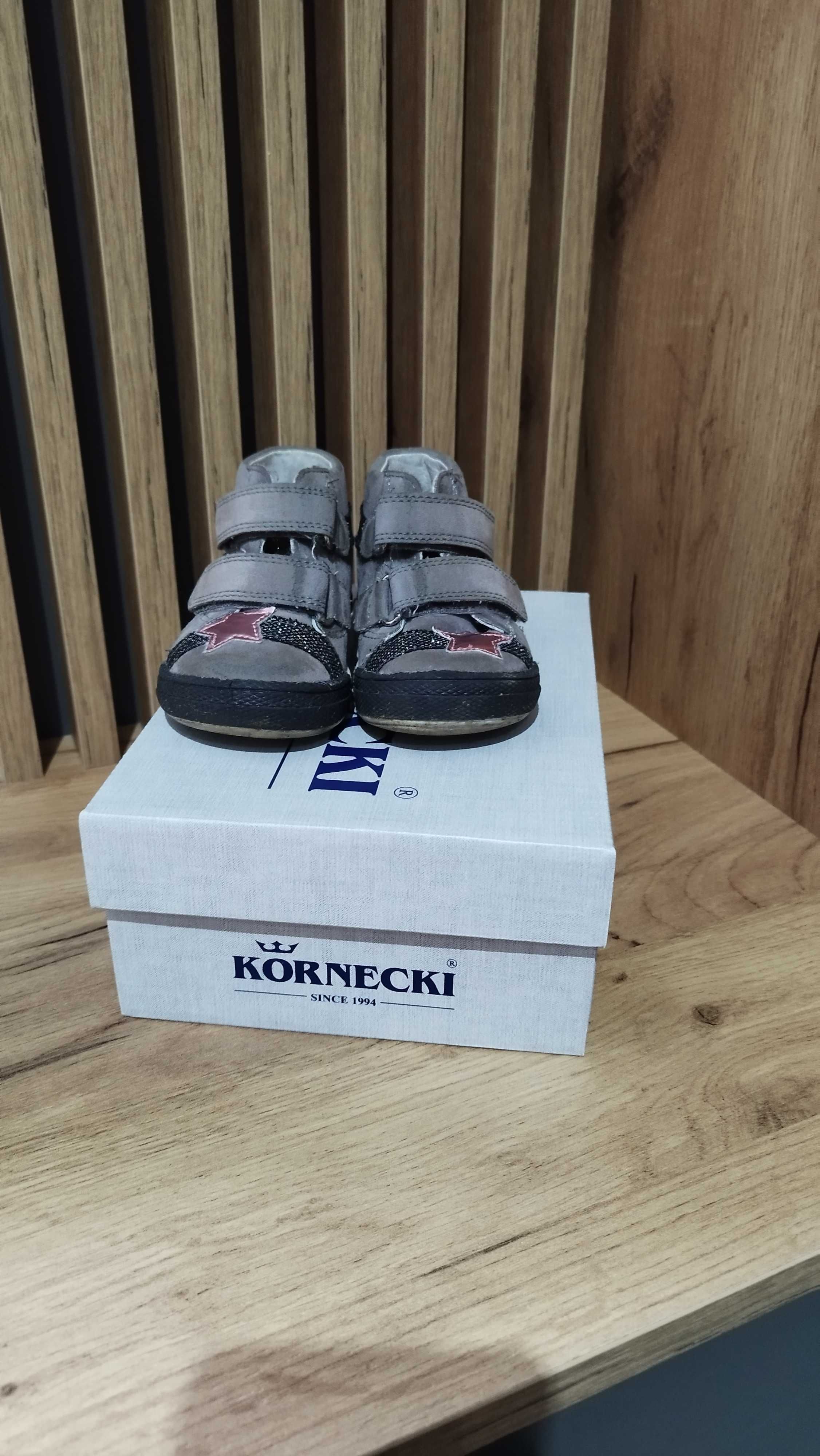 Buty dla dziewczynki kornecki