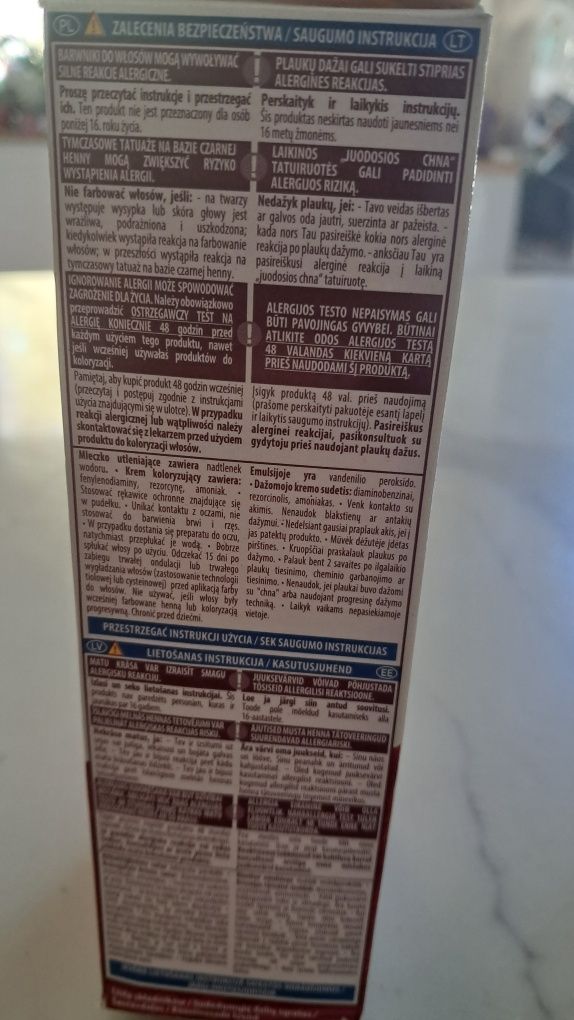 Superrozjasniajacy krem koloryzujący Garnier S9 Srebrny popielaty blon