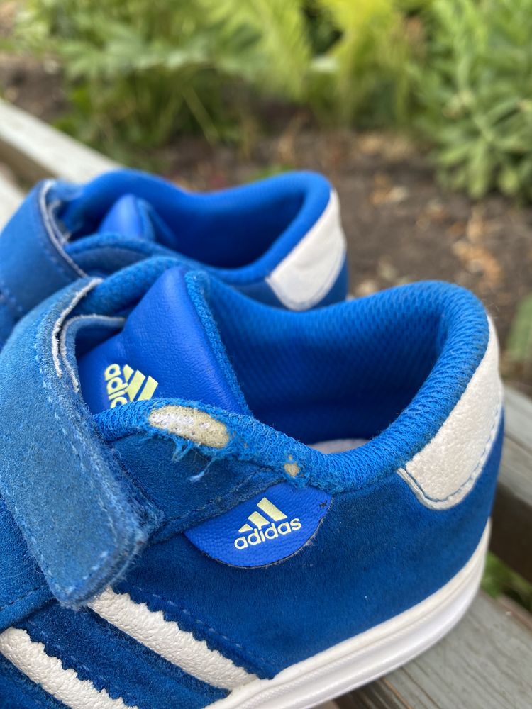 Original Adidas кросівки