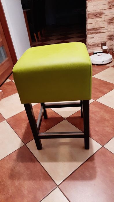 Pufy hokerowe kolor lime - 4szt-2 wymiary wysokości
