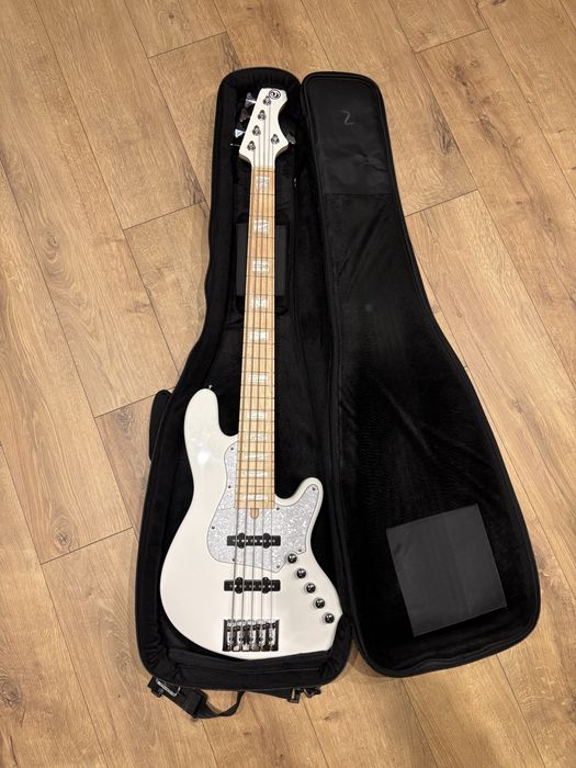 Cort Elrick NJS 5 gitara basowa bass