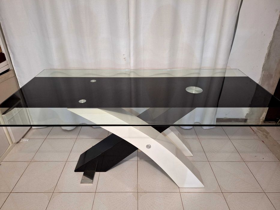 Mesa de jantar de vidro