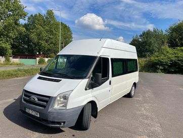 wynajem bus wypożyczalnia dostawczak ford transit tanio