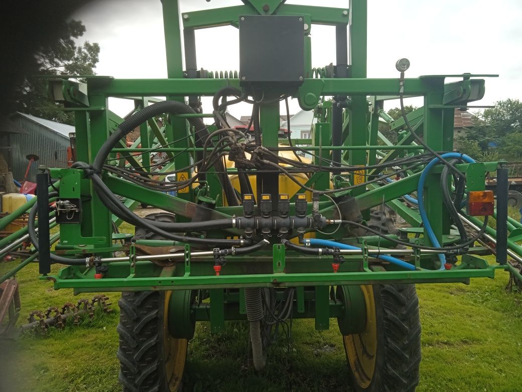 Оприскувач John deere 732