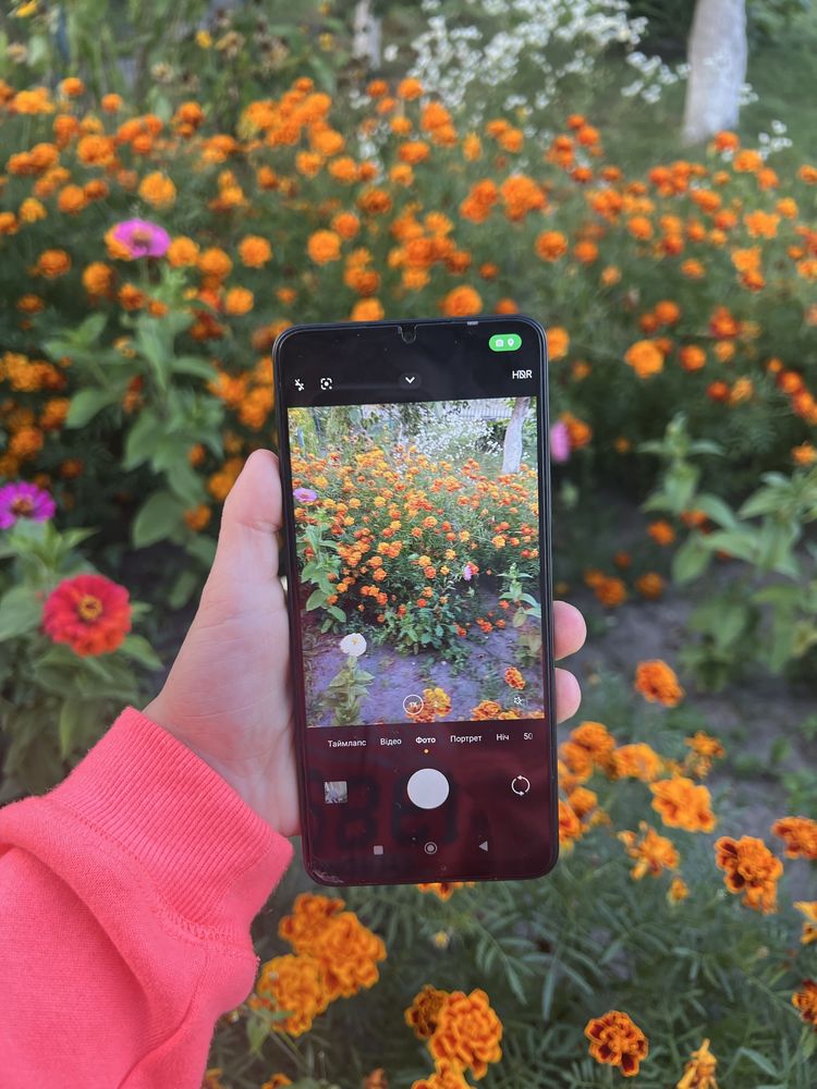 Телефон POCO c65