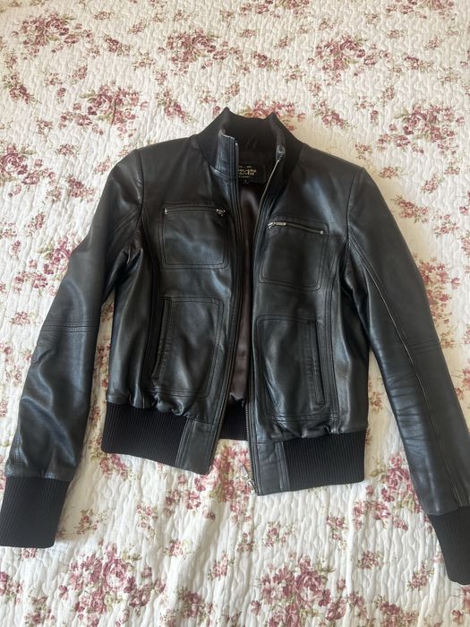 Куртка-бомбер шкіряна жіноча розмір S