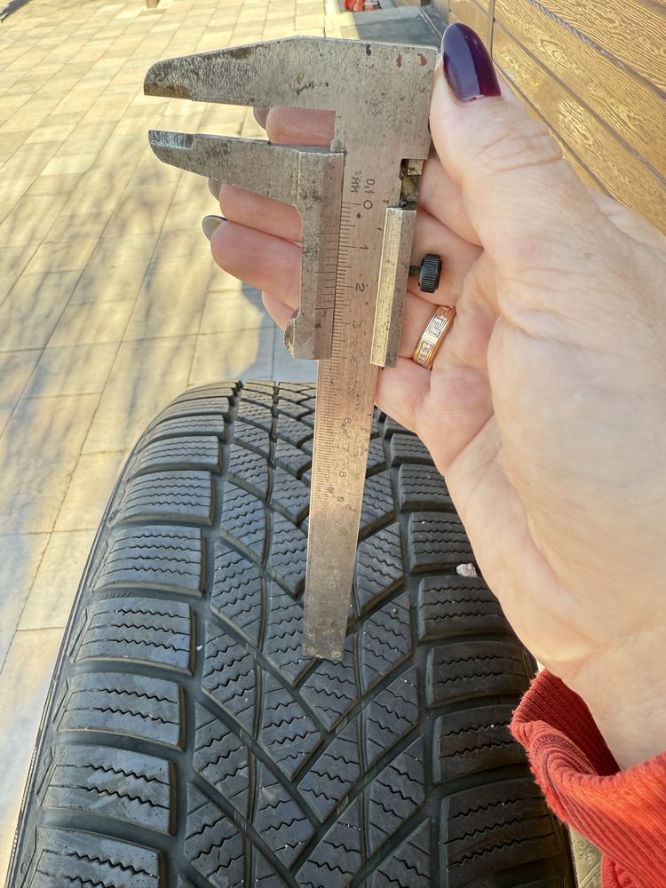 Продам комплект резини 205/55 R17