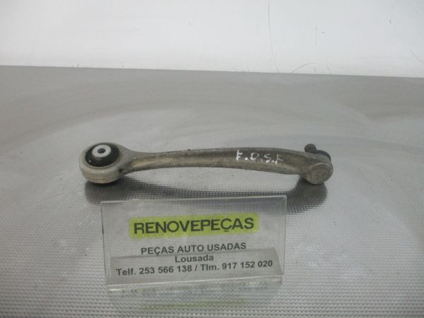 Braço de suspensão frente direito VOLKSWAGEN Passat (3B3)