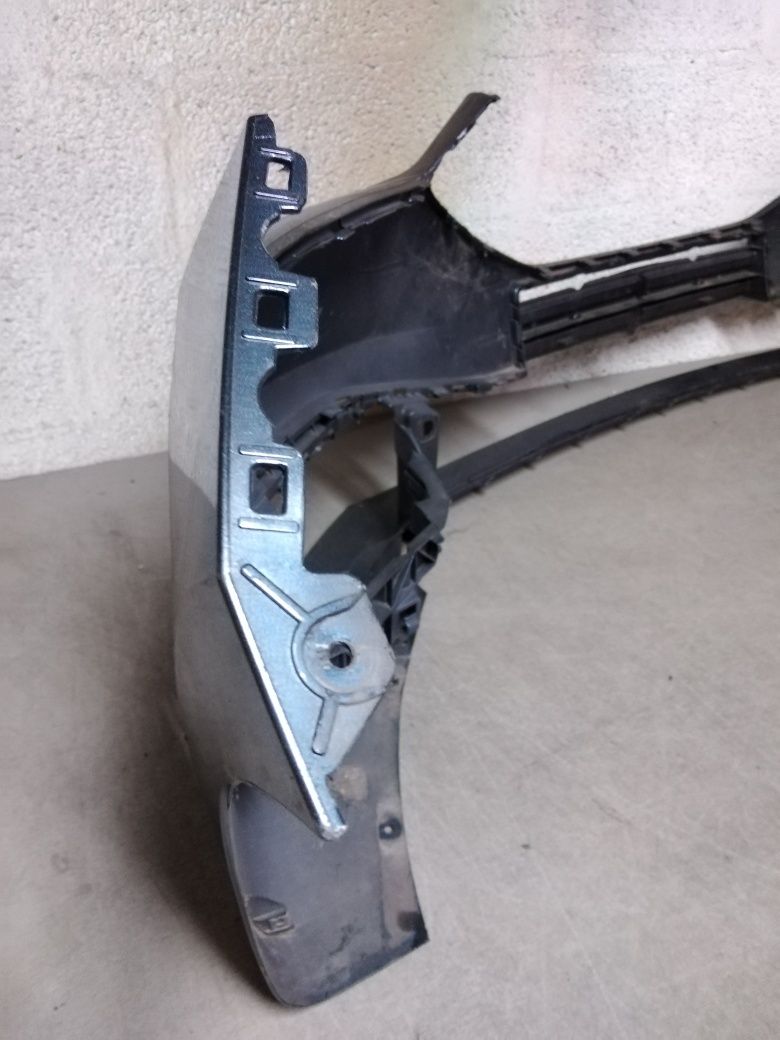 Vendo Para-choque de frente Seat Leon 4 ano 2018 /21