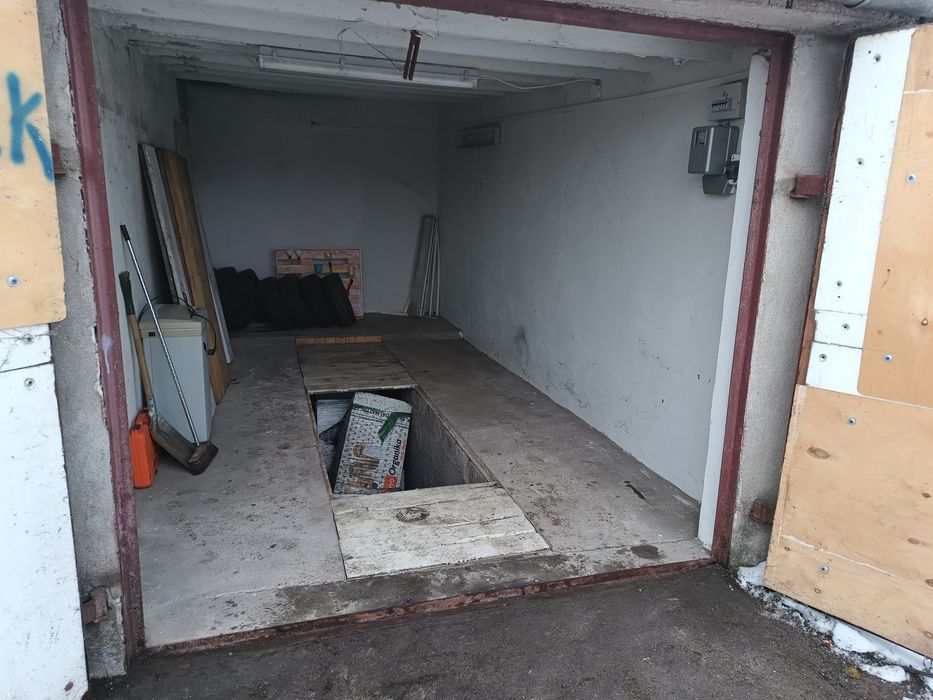 Garaż z kanałem osiedle południe