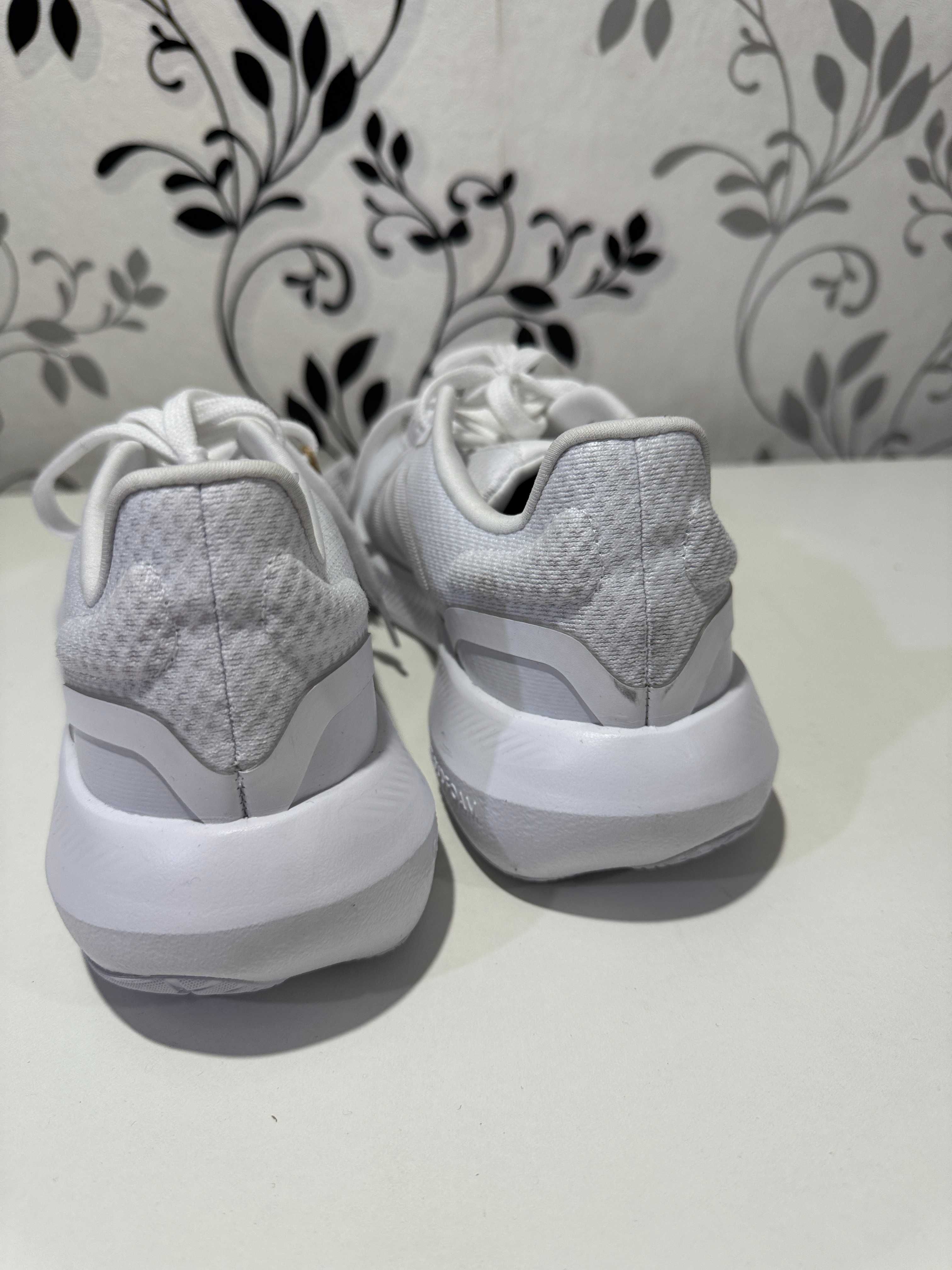 Кросівки жіночі бігові Adidas Runfalcon 3 Shoes White Hp7559, 38.5р