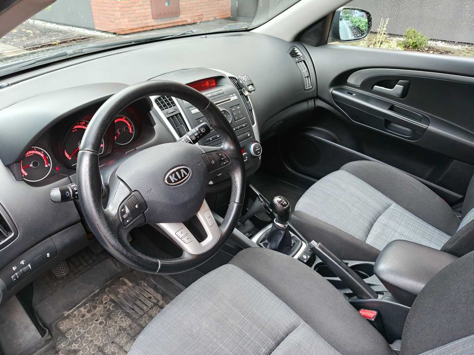 Kia Ceed I Kombi SW Lift 1.6 125KM Benzyna+LPG Hak Bogate wyposażenie