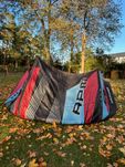 Kite latawiec SLINGSHOT RPM 8 czerwono-niebieski - stan dobry