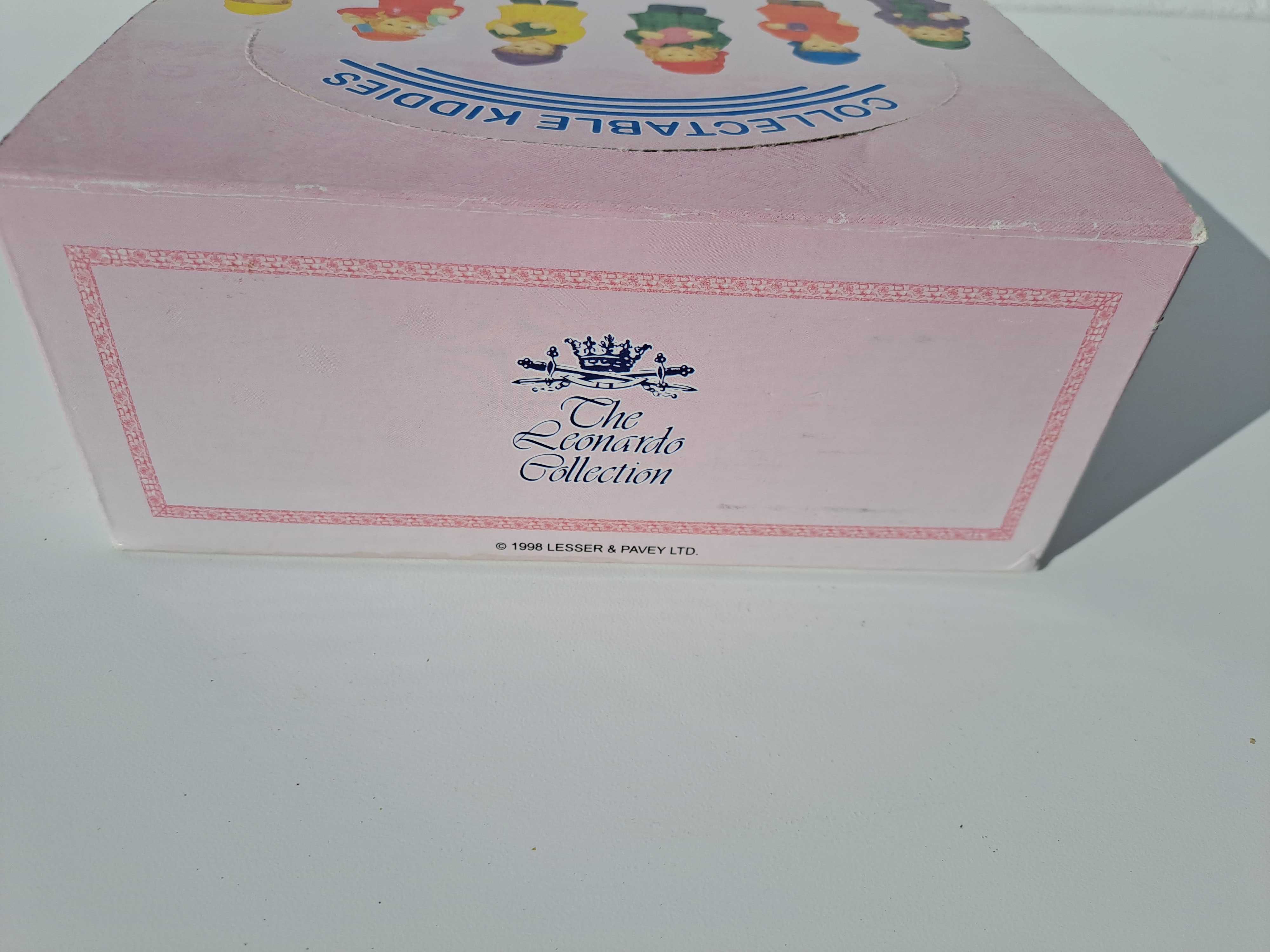 Bonecas de porcelana inglesa