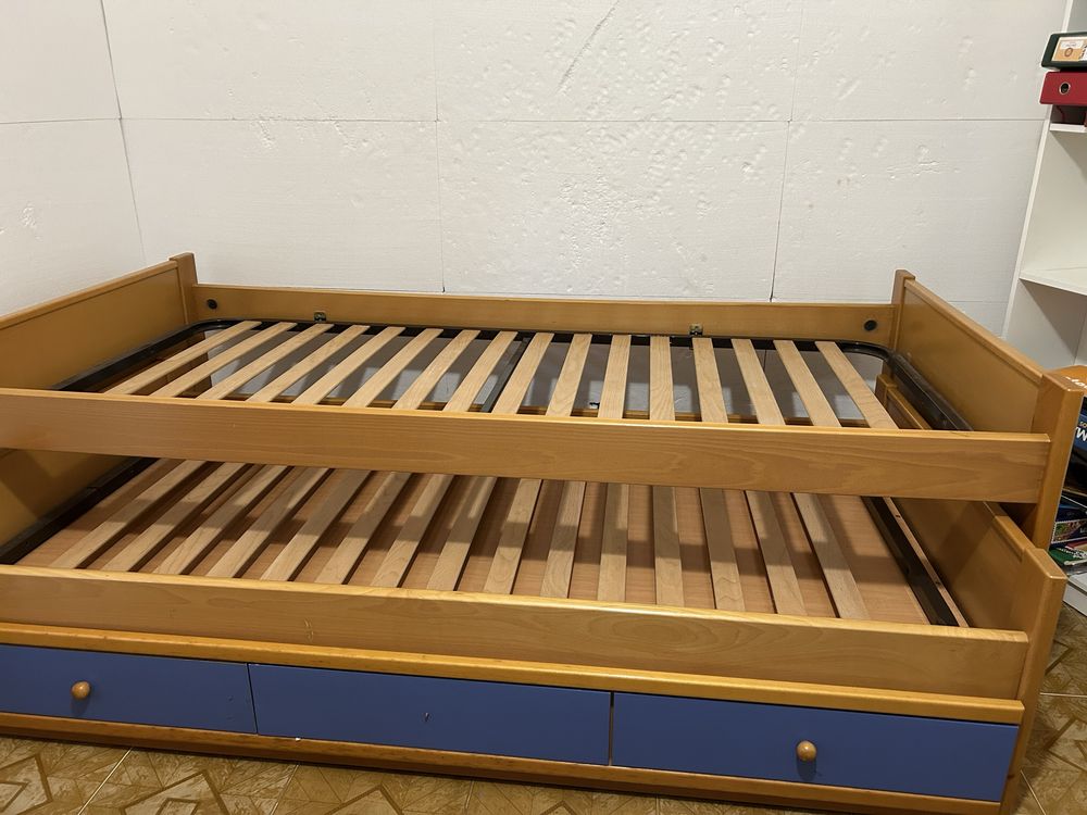 Cama solteiro com auxiliar