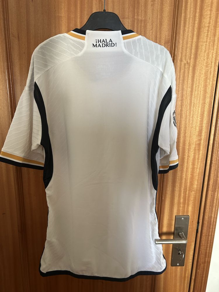 Equipamento principal Real Madrid 2023/2024 Tamanho L